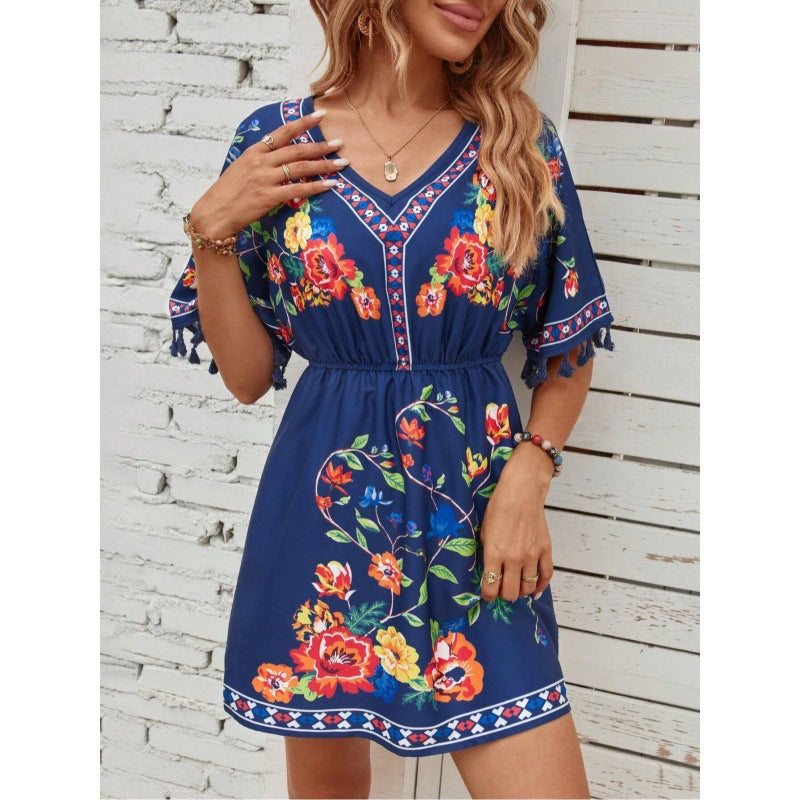 Robe de loisirs pour femmes avec un design floral et des manches à franges Chic und Stil