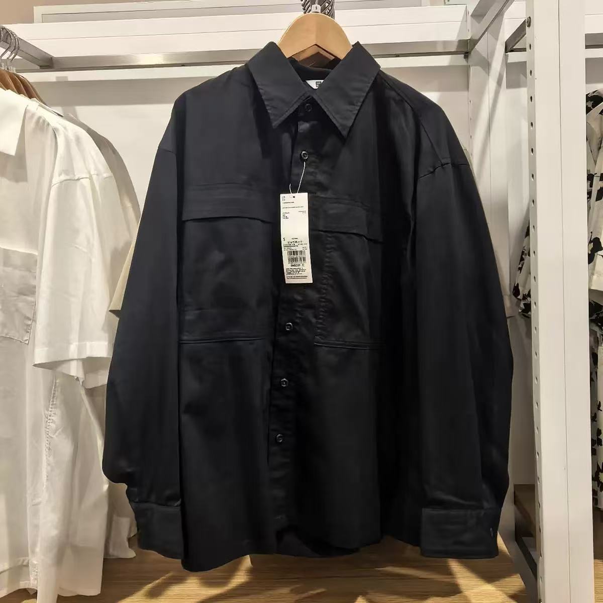 Chemise overshirt décontractée pour femmes avec plusieurs poches Chic & Stil