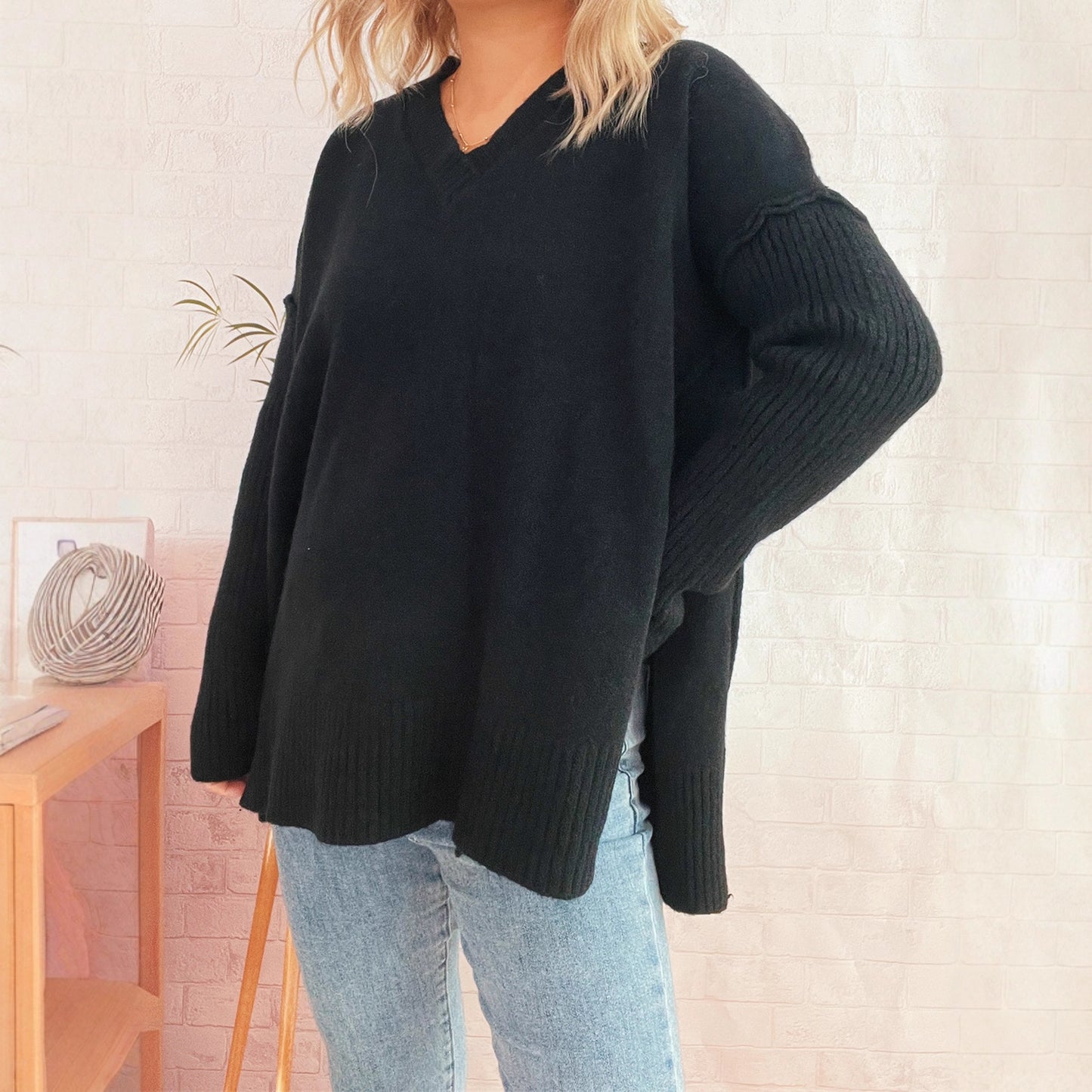 Pull en V décontracté pour femmes avec des détails en côtes stylés Chic und Stil
