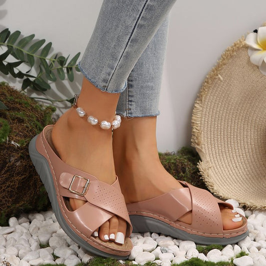 Sandales slip-on croisée pour femmes Chic und Stil