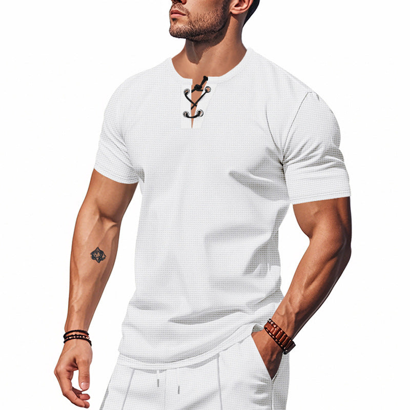 Chemise Henley à manches courtes pour hommes avec une patte de boutonnage intéressante Chic und Stil