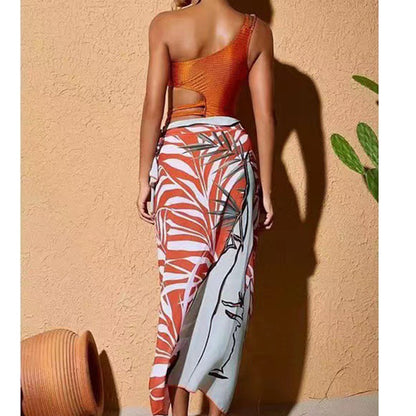 Maillot de bain une pièce pour femme avec découpes raffinées et jupe élégante Chic und Stil