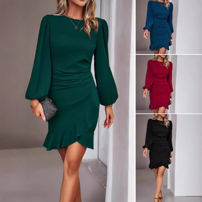 Robe portefeuille ajustée pour femmes avec volants et manches longues Chic und Stil