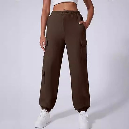 Cargo pants for ladies with elastic waist and practical side pockets Chic and Style