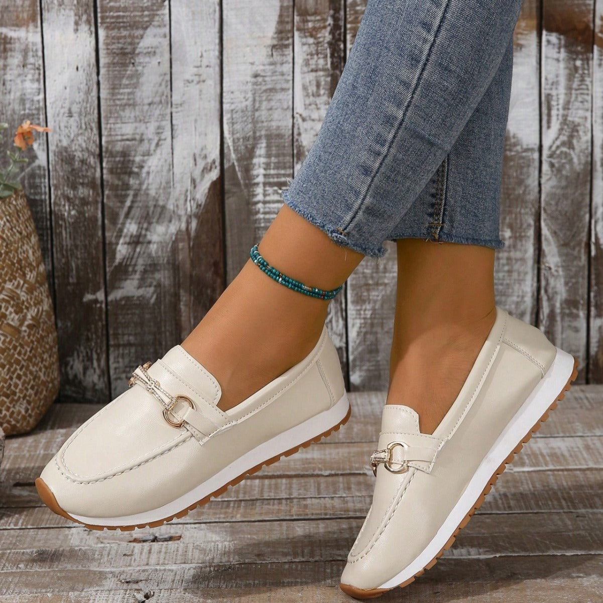 Mocassins élégants pour dames avec détail de boucle à la mode Chic und Stil