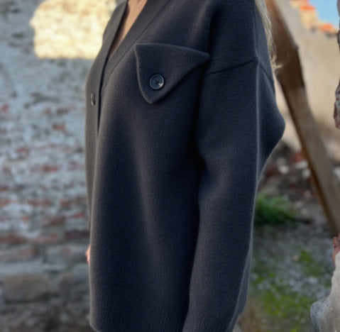 Cardigan en tricot décontracté pour femmes avec coupe asymétrique et détails de boutons Chic und Stil