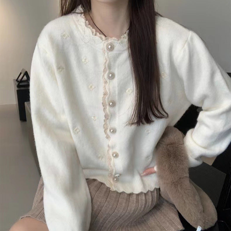Dames Élégante cardigan en tricot avec boutons perlés et design structuré Chic und Stil