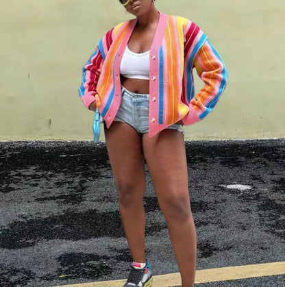 Dames Cardigan en tricot décontracté avec motif rayé coloré et manches oversized Chic und Stil