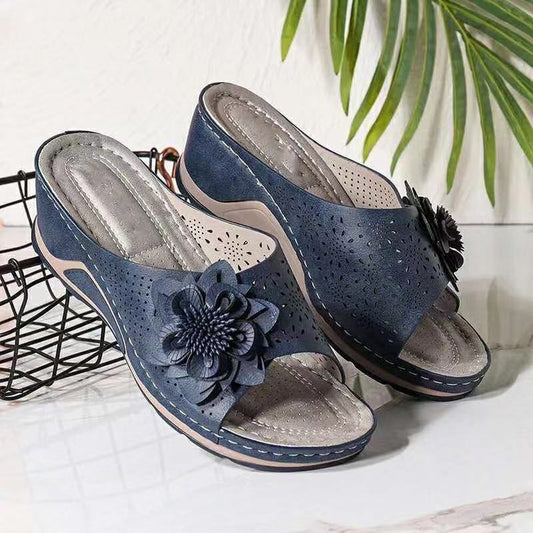 Sandales femmes à la mode avec des détails floraux et semelle confortable Chic und Stil