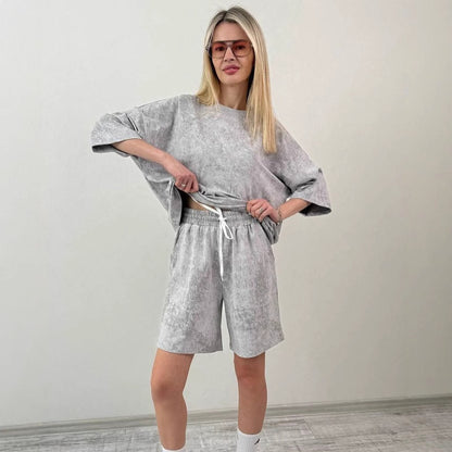 Dames ensemble décontracté à manches courtes en matériau doux avec shorts confortables Chic und Stil