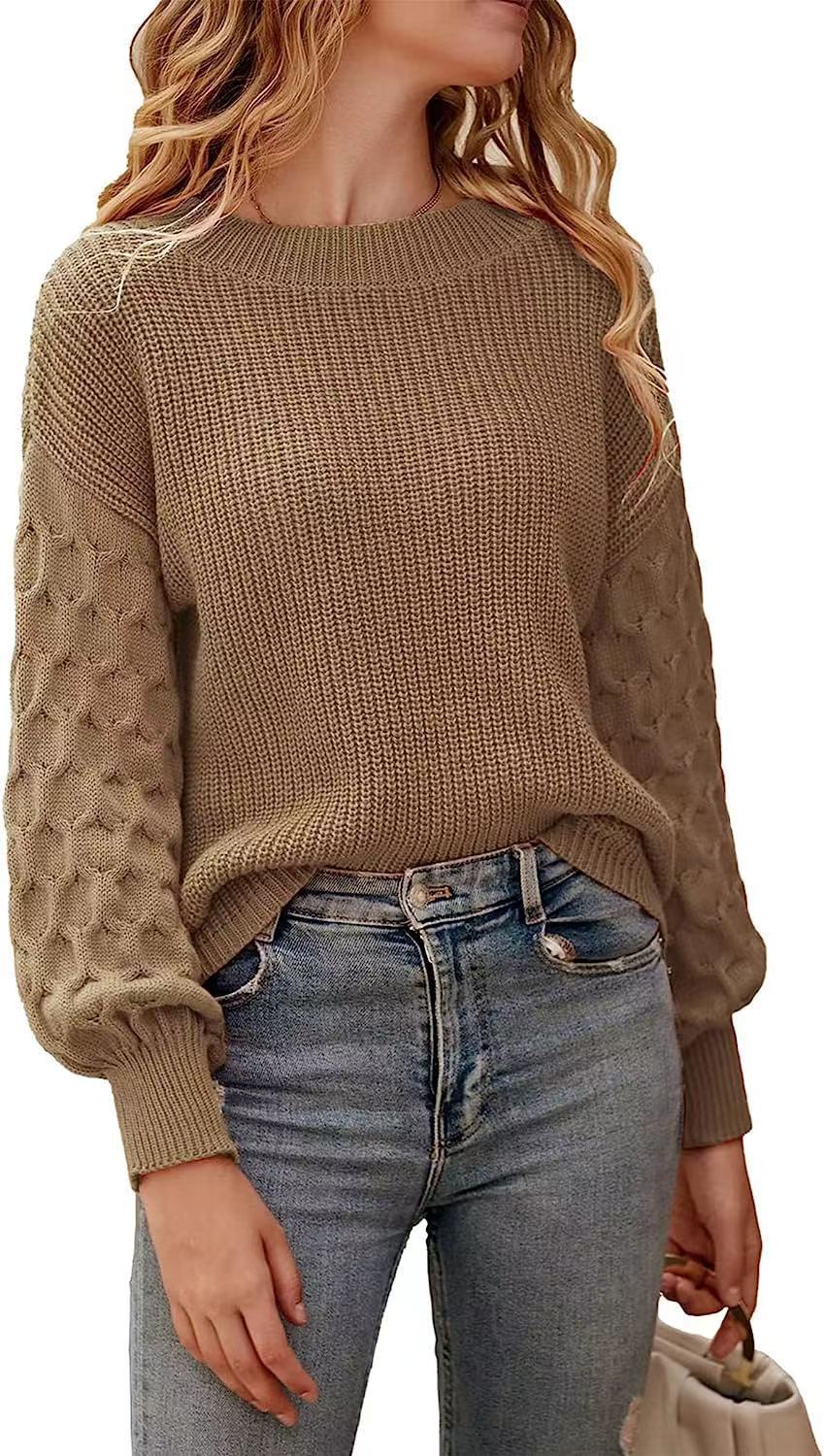 Pull en tricot pour femmes avec des manches à volants structurés et un col rond Chic und Stil