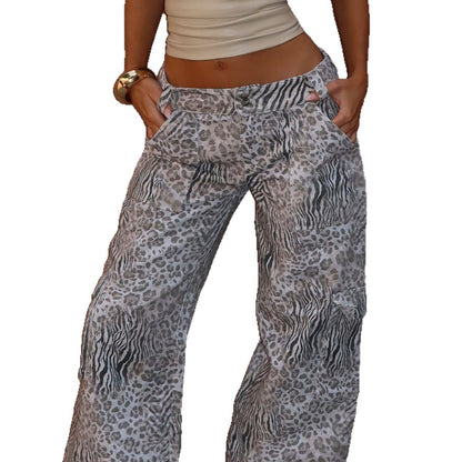 Women’s cargo pants with a stylish snake print Chic and Style