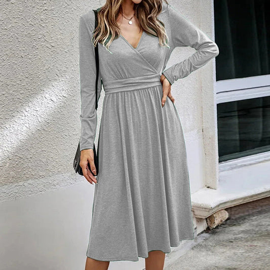Robe portefeuille dames avec décolleté en V et manches longues Chic und Stil
