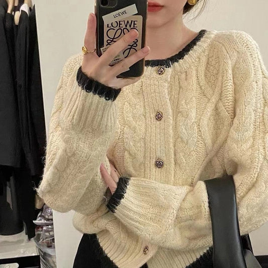Dames Grobtricot Cardigan avec élégant motif en torsades Chic und Stil