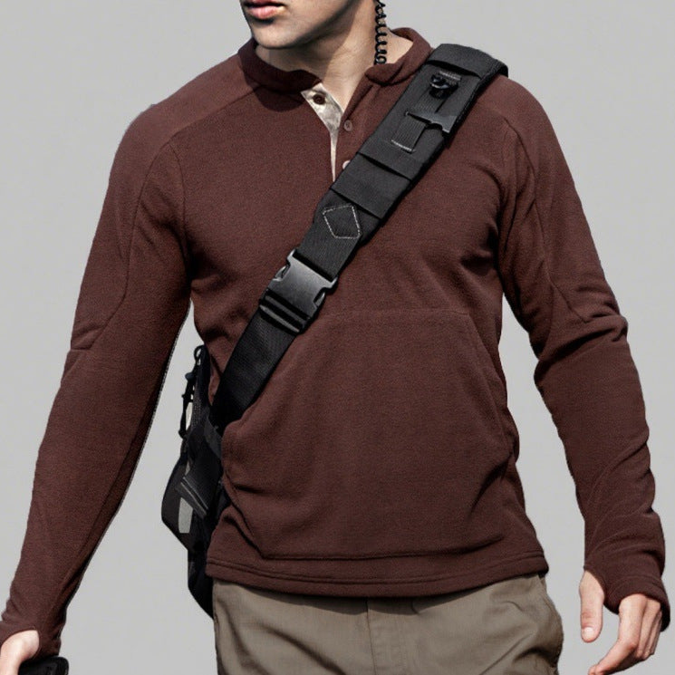 Men's fleece pullover with a stylish high collar and practical buttons Chic und Stil