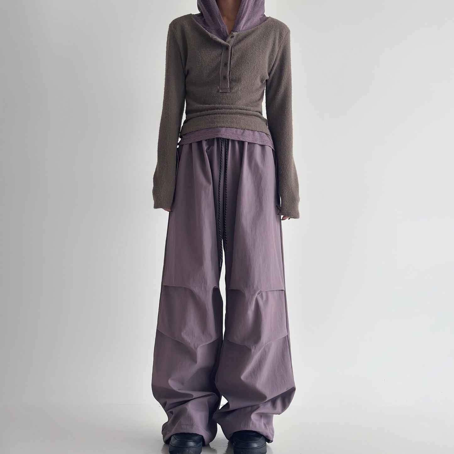 Casual cargo pants for women with a loose fit and practical pockets Chic und Stil