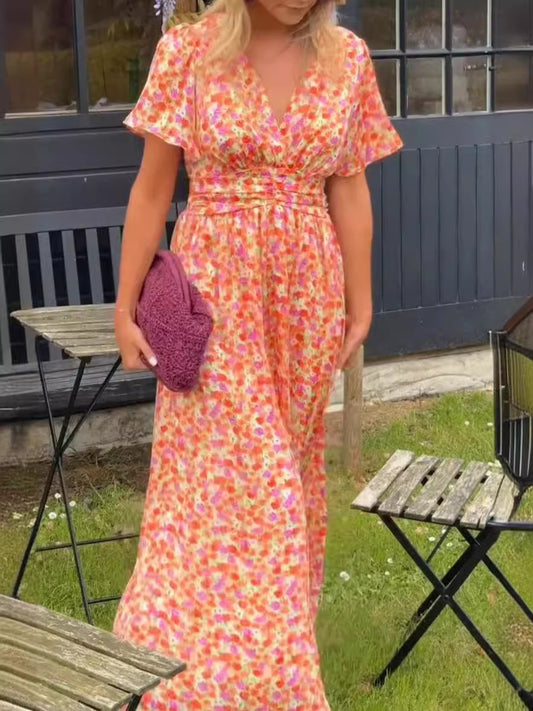 Robe maxi femme avec fronces florales et décolleté en V Chic und Stil