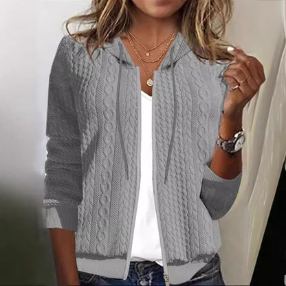 Veste en tricot pour femmes avec capuche et élégant motif en torsades Chic und Stil