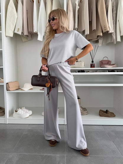 Chic and Style women's casual cropped top and wide leg pants set