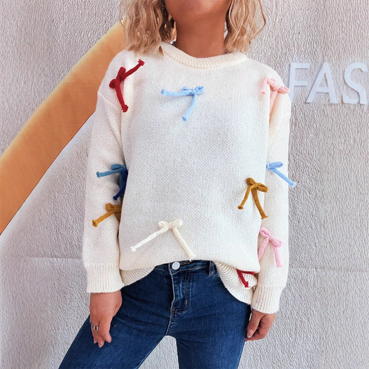 Pull créatif pour femmes avec des accents de nœuds colorés Chic und Stil
