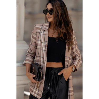 Blazer à carreaux pour femmes au style oversized moderne avec des détails élégants Chic und Stil