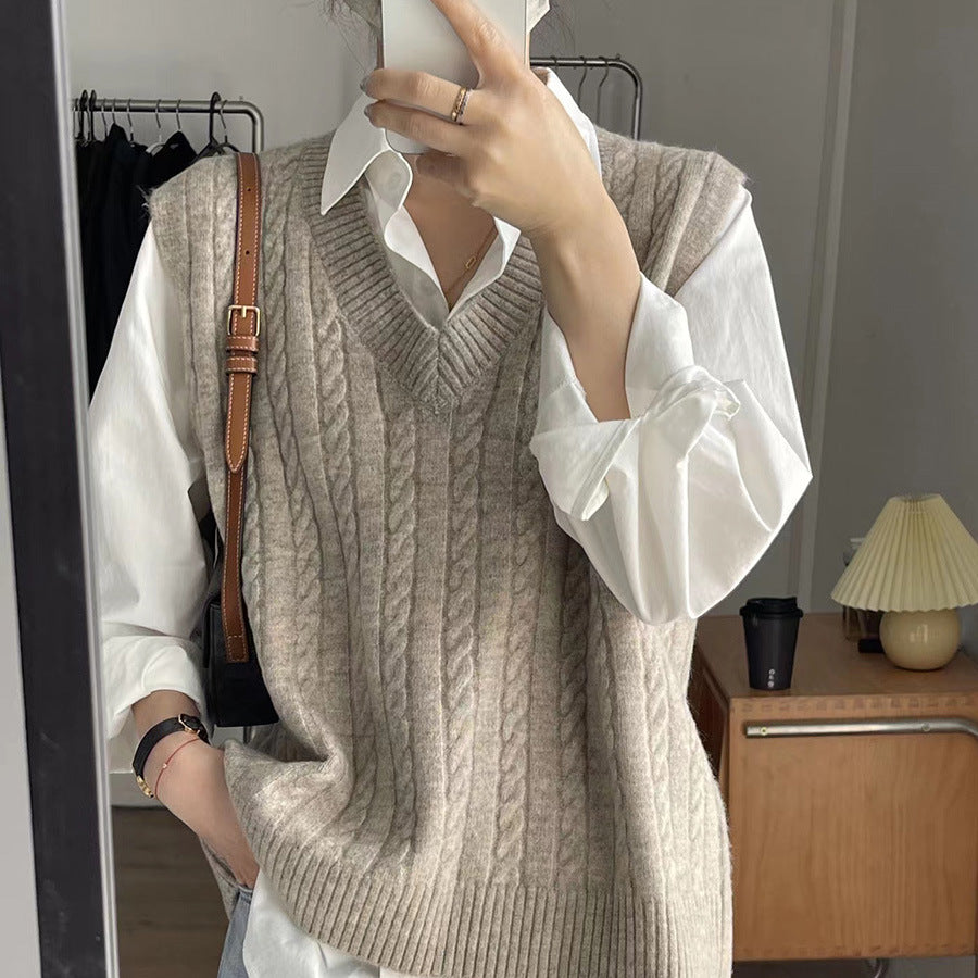 Pull en tricot pour femmes avec décolleté en V et motif torsadé Chic und Stil