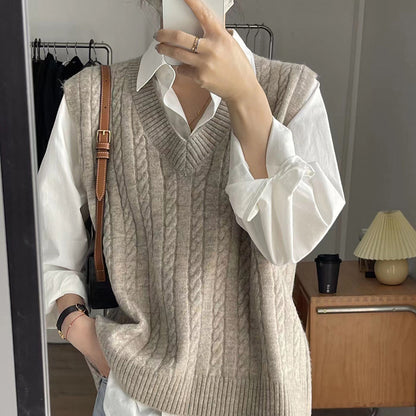 Pull en tricot pour femmes avec décolleté en V et motif torsadé Chic und Stil