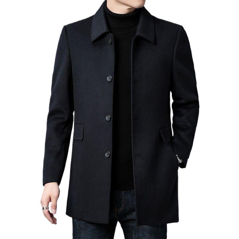 Elegant wool coat for men with classic lapels and pockets Chic und Stil