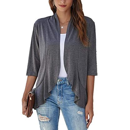 Cardigan pour femmes avec un design avant ouvert et des poches pratiques Chic und Stil