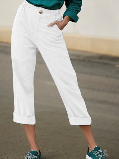 Elegant linen pants for women with wide legs and turned-up hem Chic und Stil