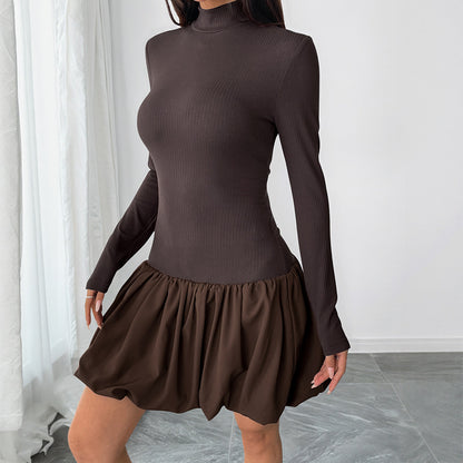Robe ajustée pour femmes avec col montant et jupe volumineuse Chic und Stil