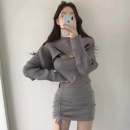 Robe en tricot pour femmes avec l'apparence d'un pull oversized et détails - Chic und Stil