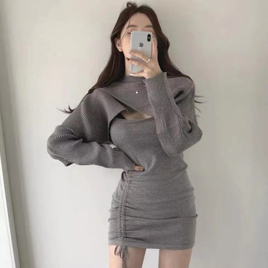 Robe en tricot pour femmes avec l'apparence d'un pull oversized et détails - Chic und Stil