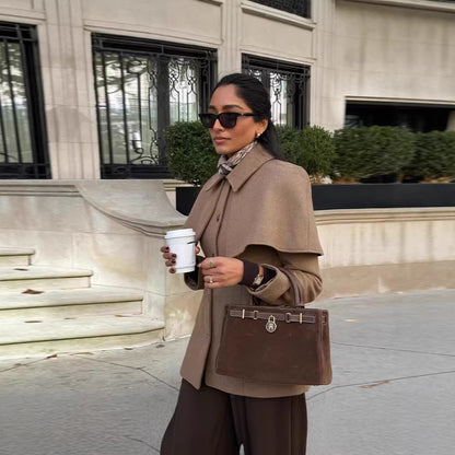 Manteau élégant en cape pour femmes Chic & Stil