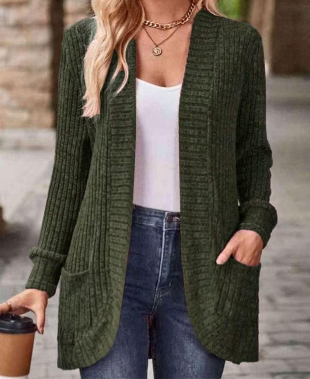 Dames cardigan décontracté avec poches et design texturé Chic und Stil