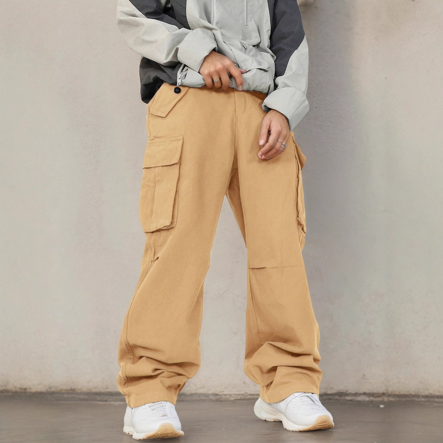 Cargo pants for women in a casual urban Chic and Style