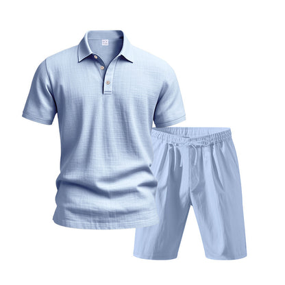 Tenue de loisirs pour hommes avec polo et shorts Chic und Stil