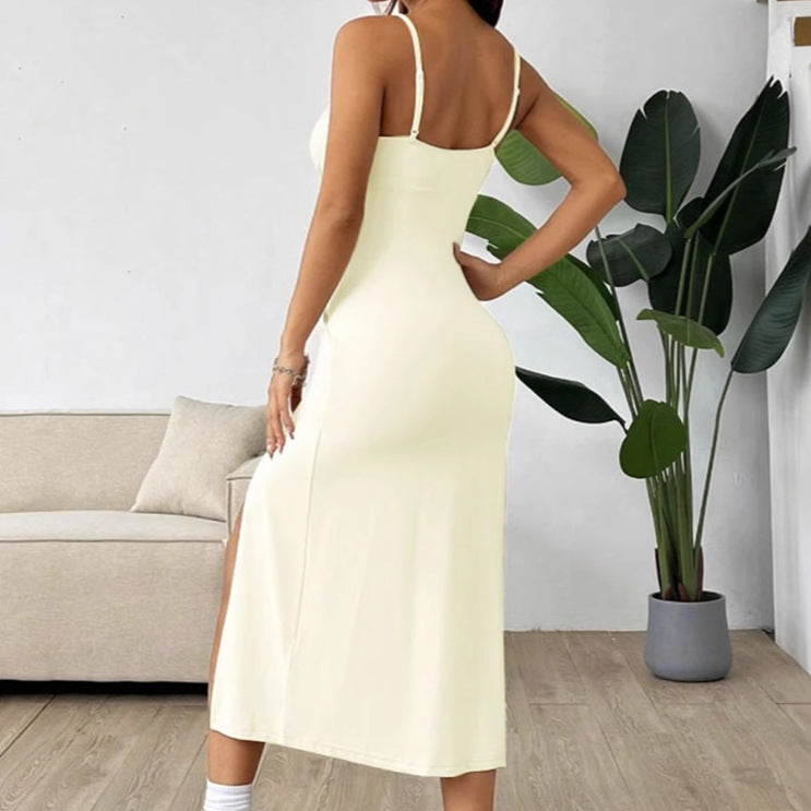 Dames Robe maxi élégante avec bretelles ajustables et fente haute Chic und Stil