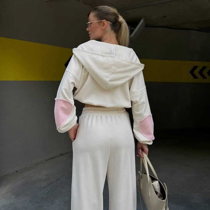 Chic and Style women's sporty-elegant set consisting of a crop top and wide pants