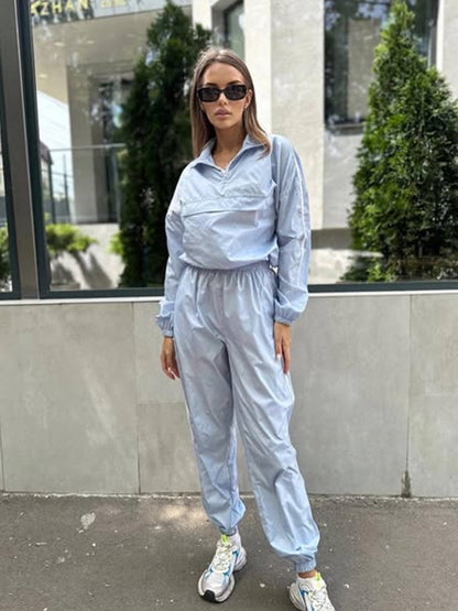 Dames costume de sport fonctionnel avec col montant et poignets élastiques Chic und Stil