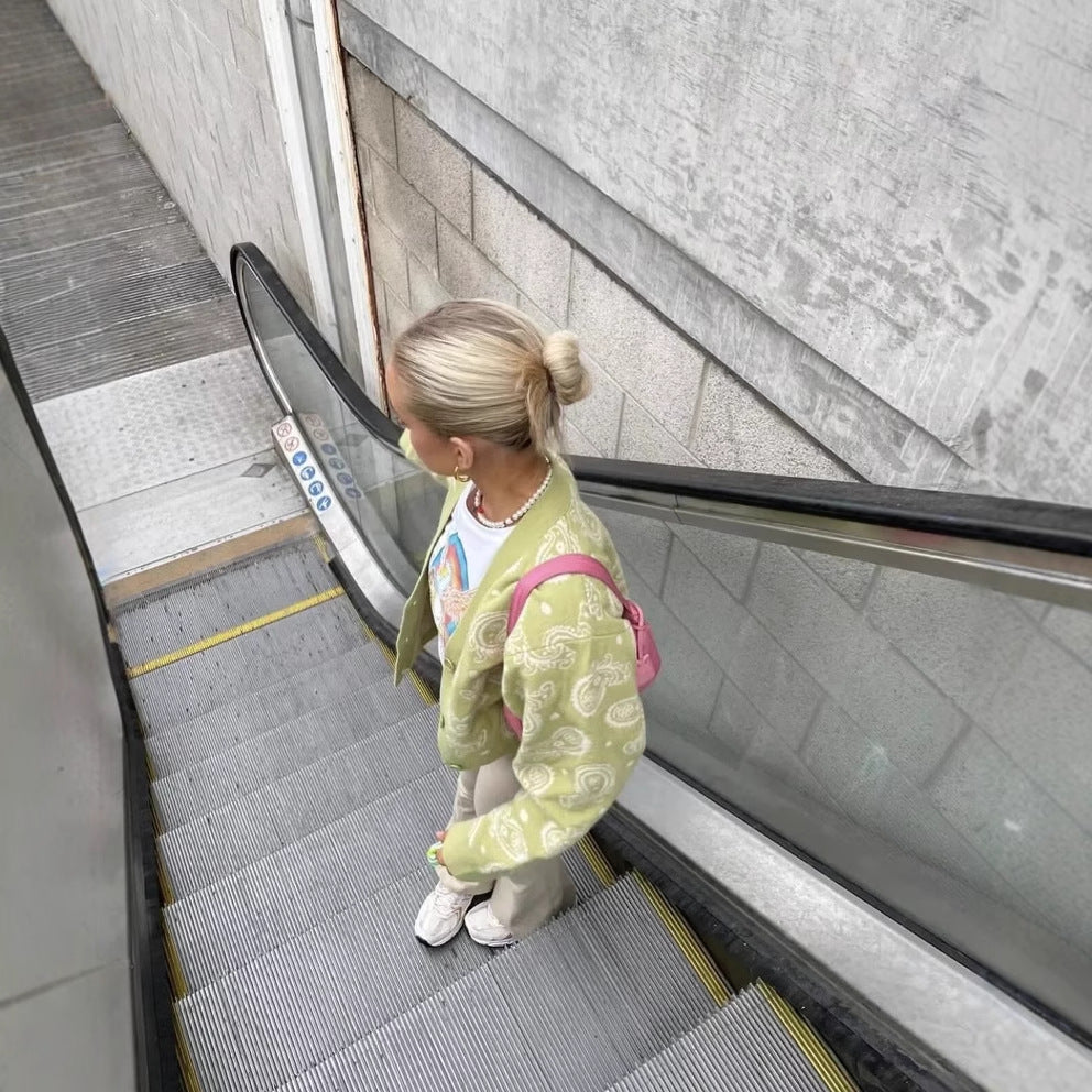 Dame gilet avec décolleté en V et motifs floraux Chic und Stil