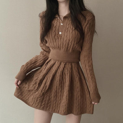 Robe tricot confortable pour femmes avec col élégant et look drapé Chic und Stil