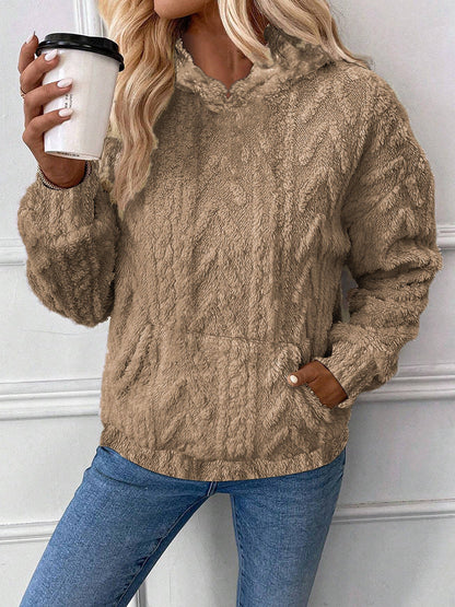 Pull à capuche pour femmes en matériau douillet avec poche kangourou intégrée Chic und Stil