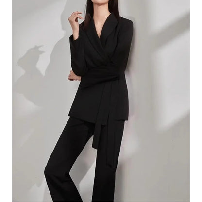 Tailored blazer and pants set for women Chic und Stil