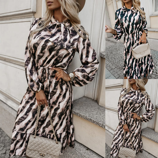 Robe midi à rayures boho pour femmes avec volants au bas Chic und Stil