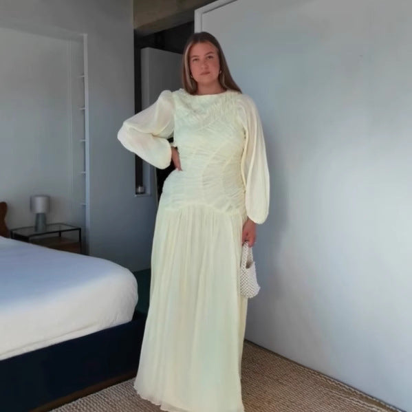 Robe maxi pour femmes avec des plis raffinés et des longues manches élégantes Chic und Stil