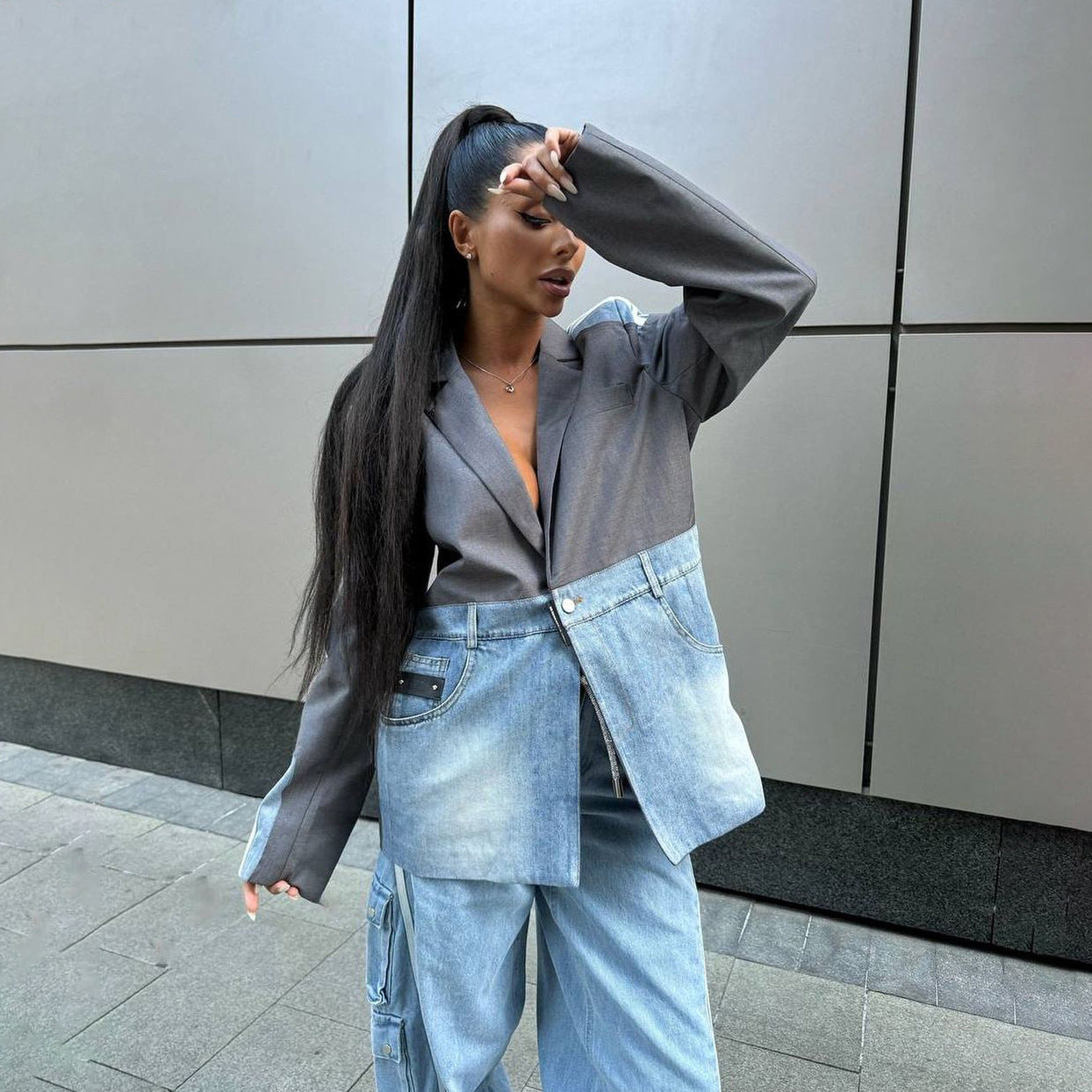 Dames Blazer en denim à la mode avec coupe asymétrique Chic und Stil