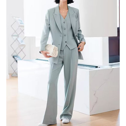 Chic and Style three-piece fitted blazer and pants set for women