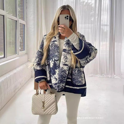 Dames Élégante doudoune avec motif traditionnel et large revers Chic und Stil