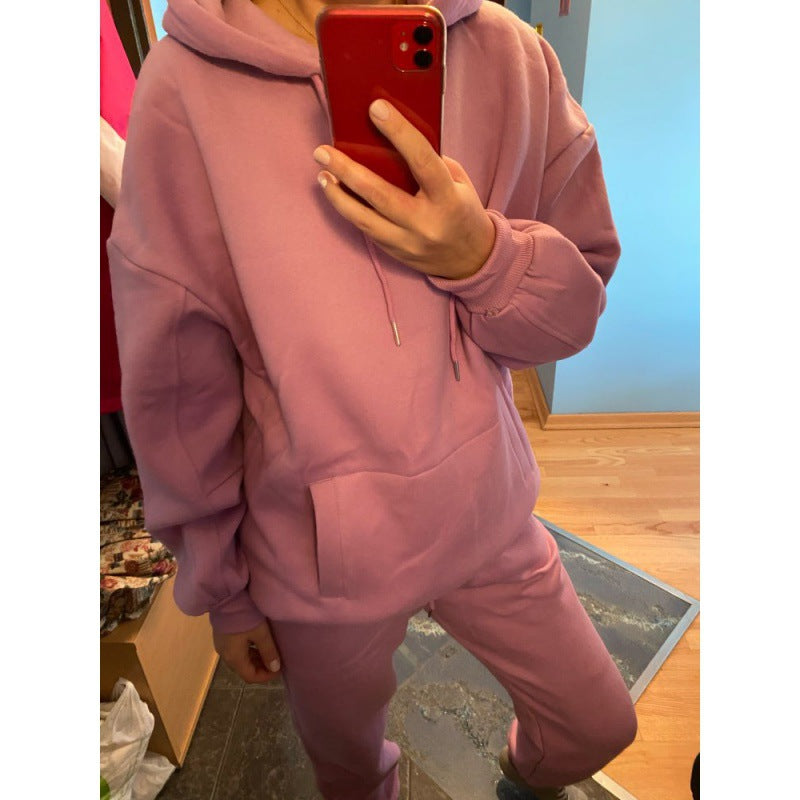 Women's loungewear set with comfortable hoodie and comfortable jogger pants Chic and Style